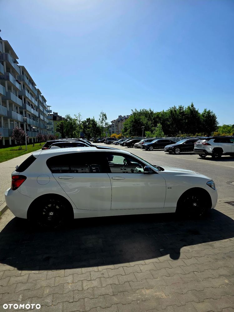 BMW Seria 1 120d Sport-Aut - 6