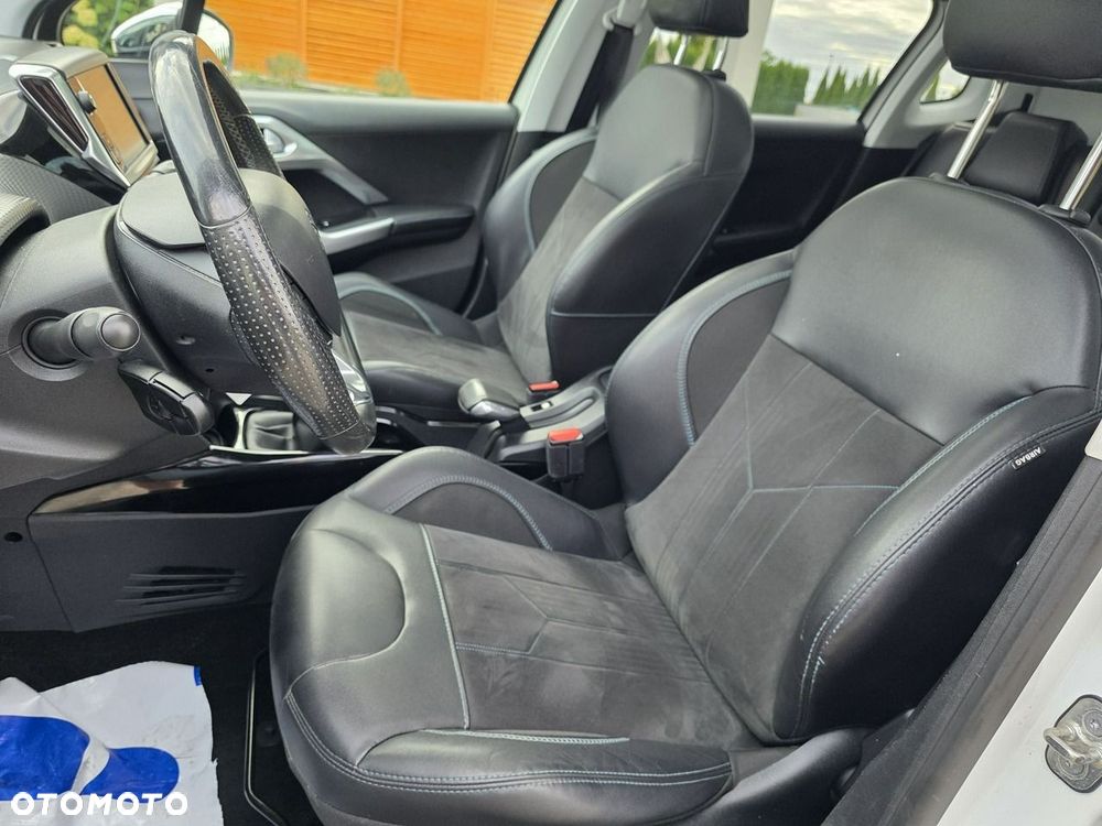 Peugeot 2008 1.2 Pure Tech Crossway S&S - 19