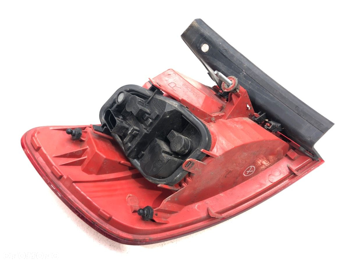 LAMPA TYŁ PRAWA - 390.00 PLN - AUDI A6 C6 (4F2) 2004 - 2011 2.4 130 kW [177 KM] benzyna 2004 - 2008 - 4