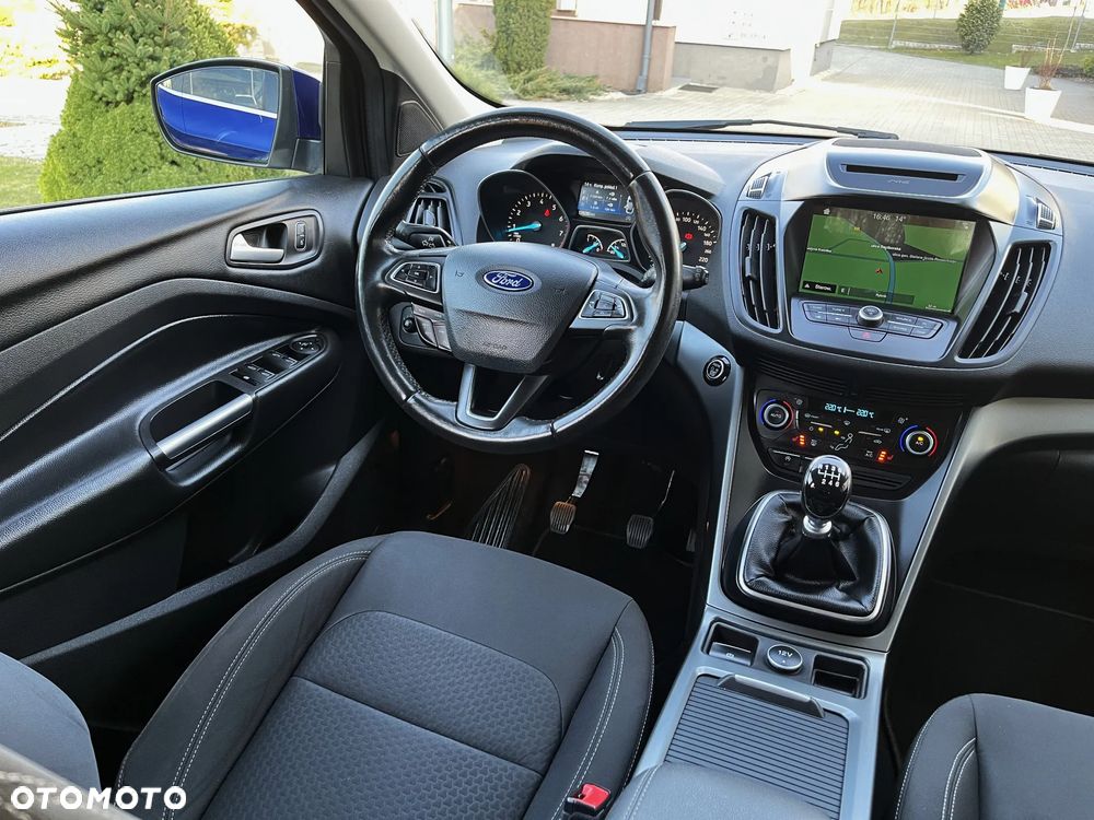 Ford Kuga 1.5 EcoBoost 2x4 Titanium - 13