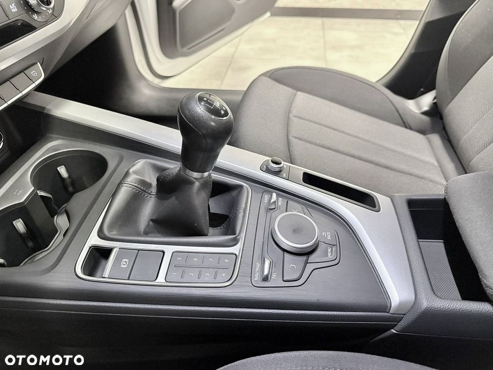 Audi A4 Avant 1.4 TFSI design - 27