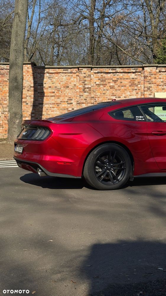 Ford Mustang 5.0 V8 GT - 11