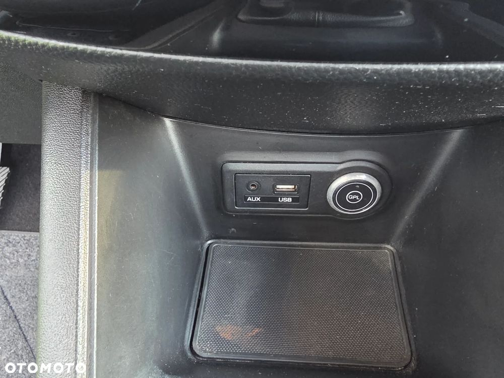Hyundai ix20 1.4 BlueDrive Comfort - 18