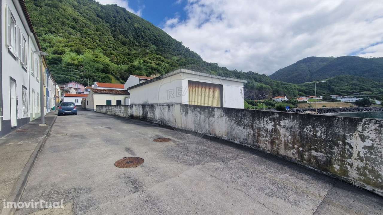 Moradia T2 para venda - Grande imagem: 2/6