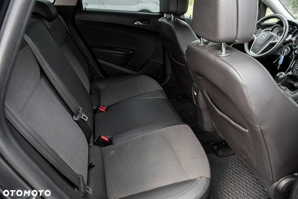 Opel Astra 1.6 CDTI Cosmo - 8