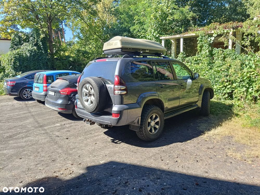 Toyota Land Cruiser - 26