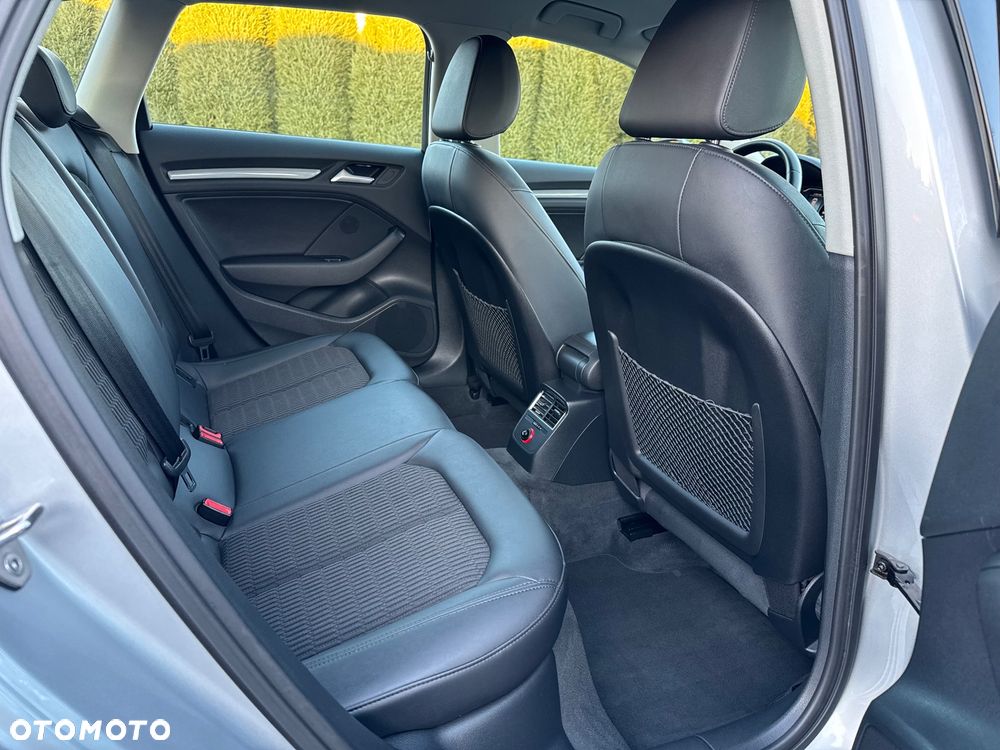 Audi A3 Sportback 1.8 TFSI S tronic Ambiente - 9