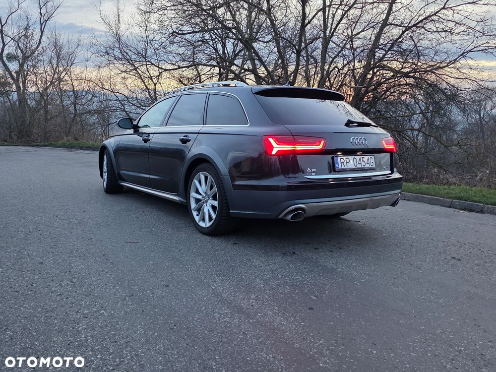 Audi A6 Allroad - 11