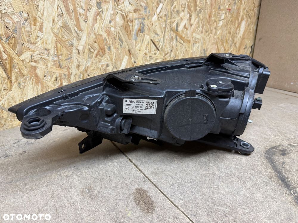 LAMPA PRZÓD PRAWA PRZEDNIA PRAWA ZWYKŁA AUDI A1 82A 82A941004 - 8