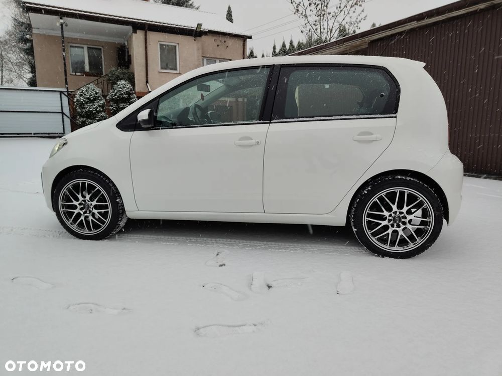 Volkswagen up! 1.0 move - 8