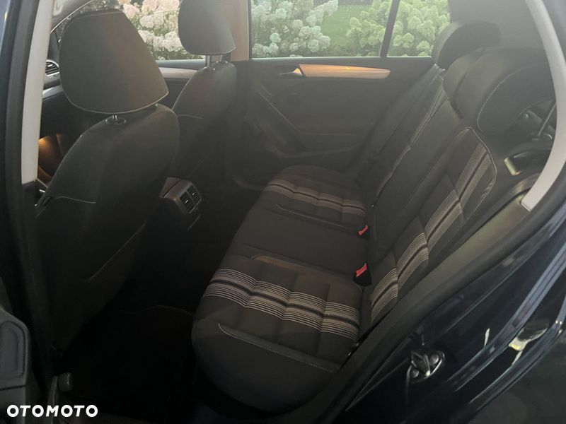 Volkswagen Golf 1.2 TSI MATCH - 22