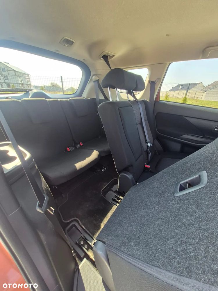 Mitsubishi Outlander 2.2 DID Intense - 31