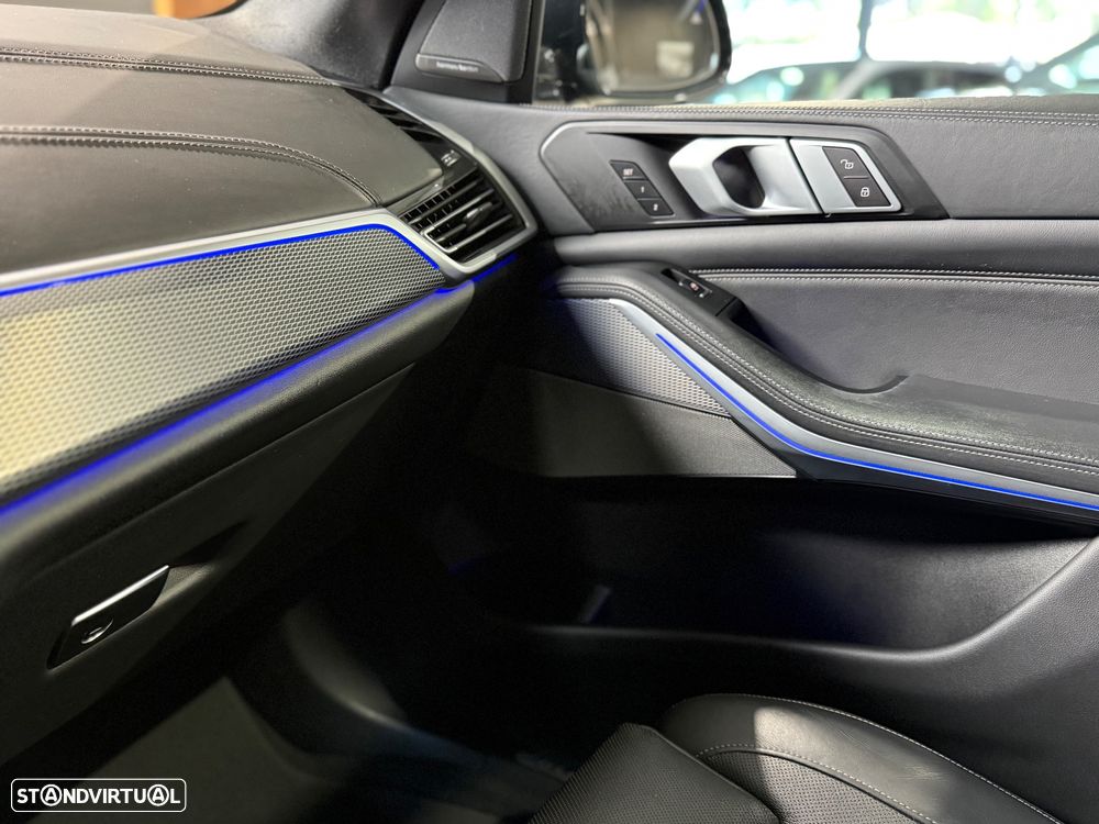 BMW X5 30 d xDrive Pack M - 31