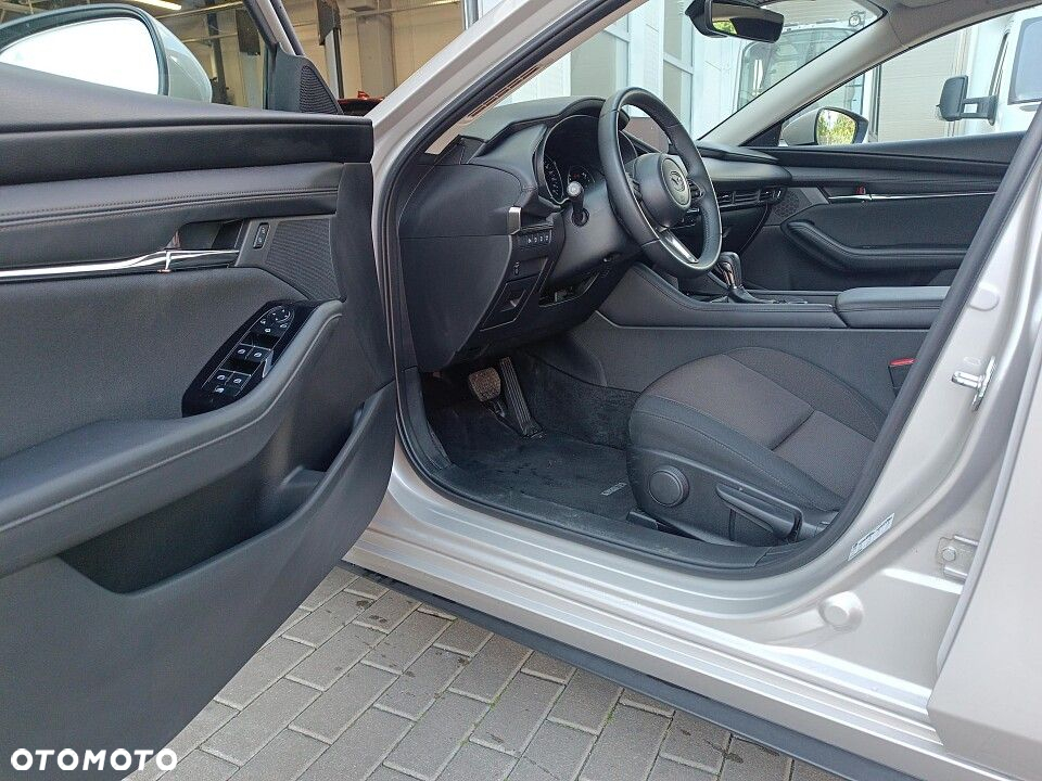 Mazda 3 - 4