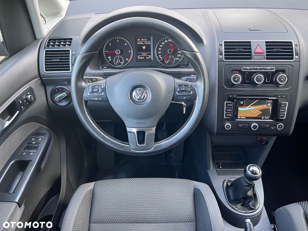Volkswagen Touran 2.0 TDI DPF Life - 24