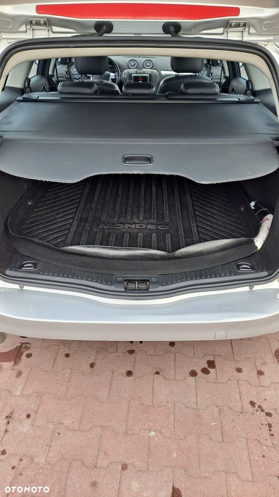 Ford Mondeo 2.0 TDCi Silver X Plus - 24