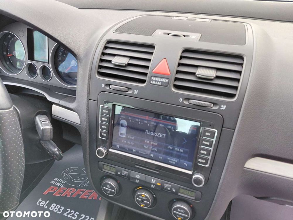 Volkswagen Golf - 15