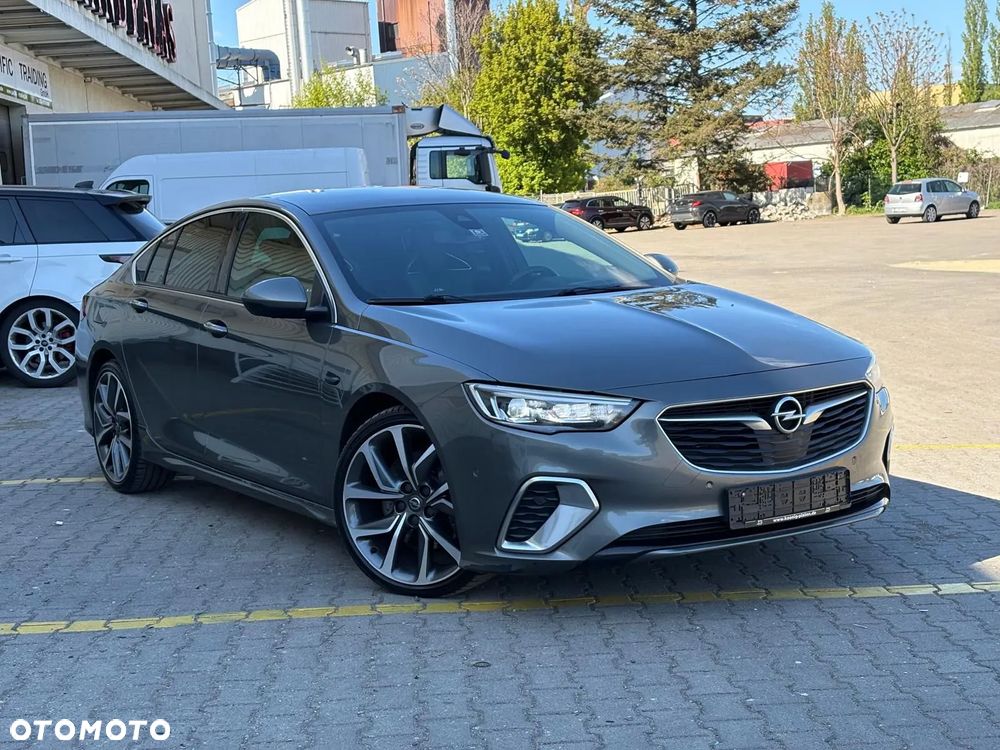 Opel Insignia 2.0 BiTurbo D 4x4 Automatik GSI - 1