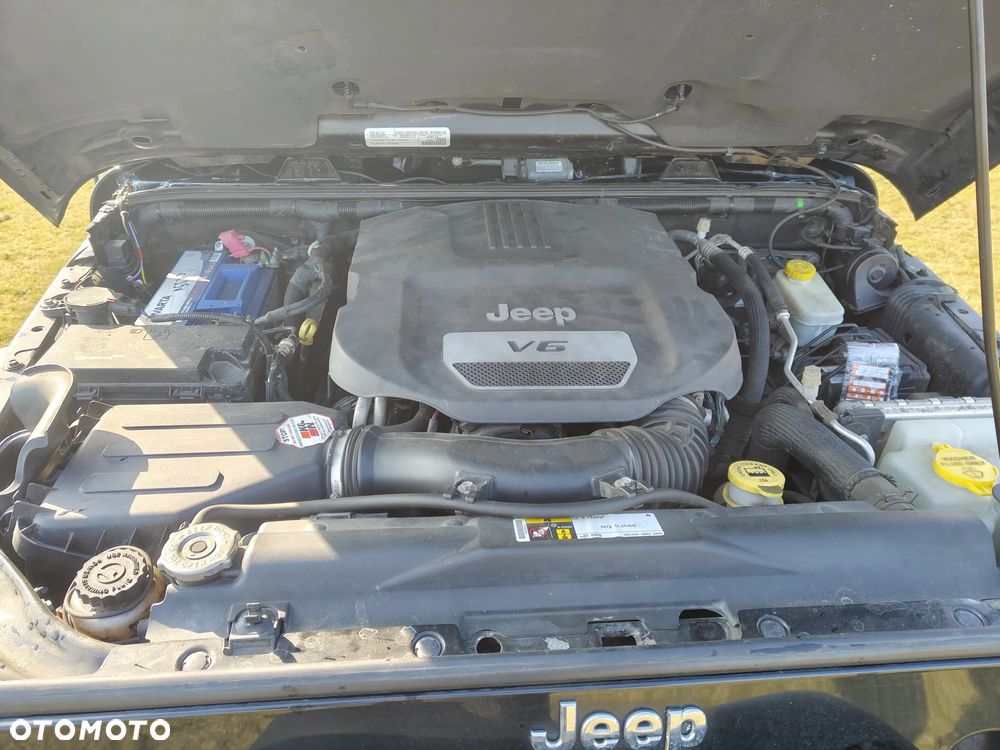 Jeep Wrangler 3.6 Unlim Rubicon - 14