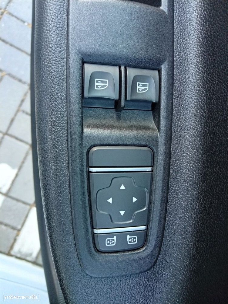 Renault Zoe (c/ Bateria) E-Tech EV50 Equilibre - 11