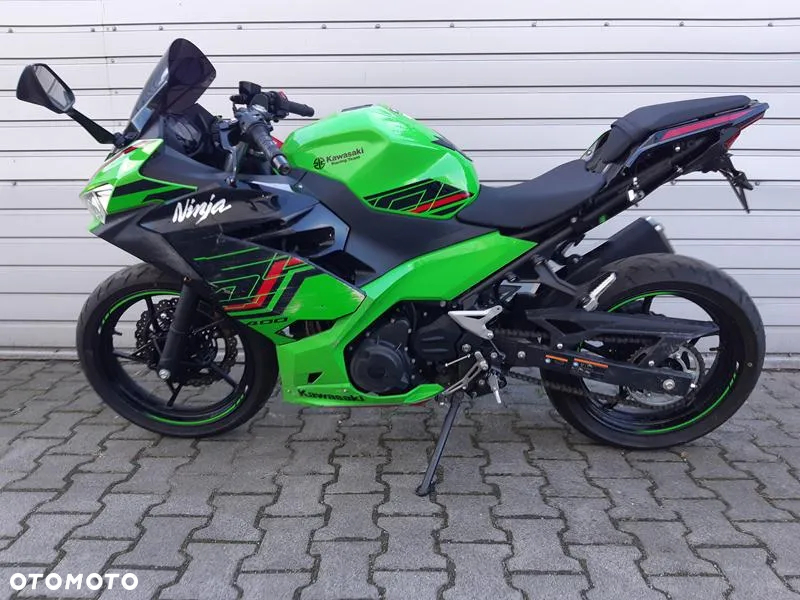 Kawasaki Ninja 400 - 2