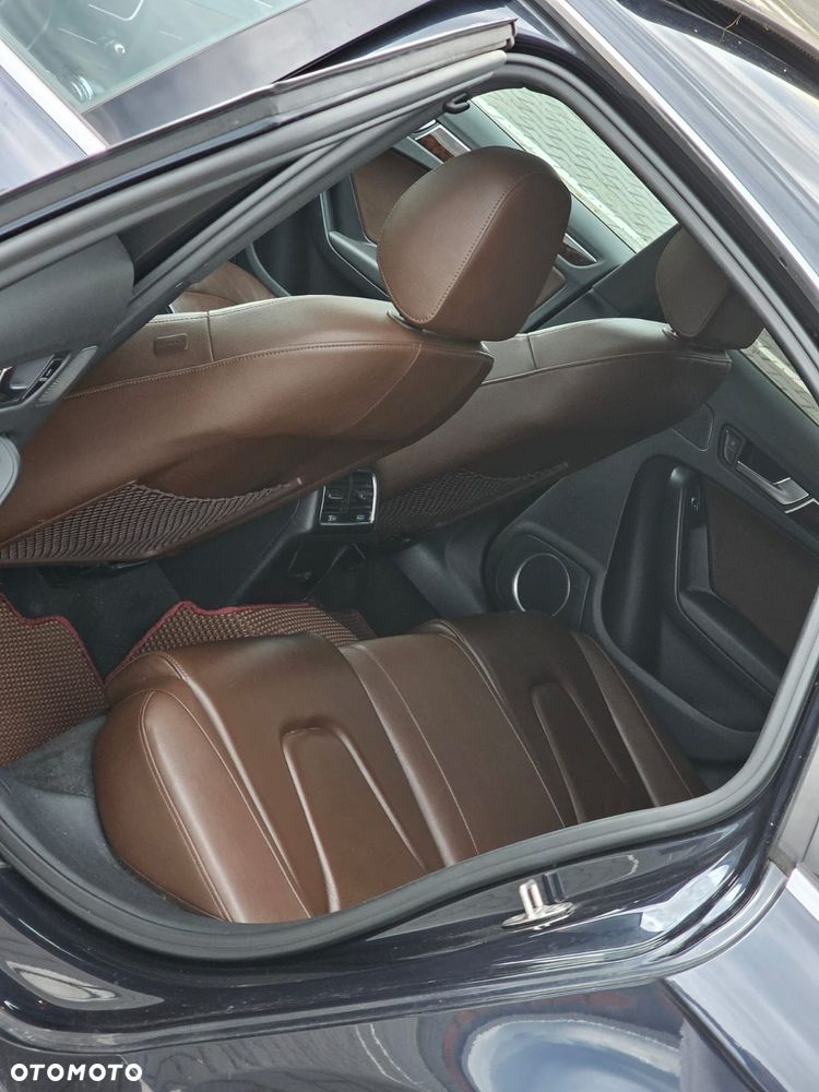 Audi A4 Limousine - 21