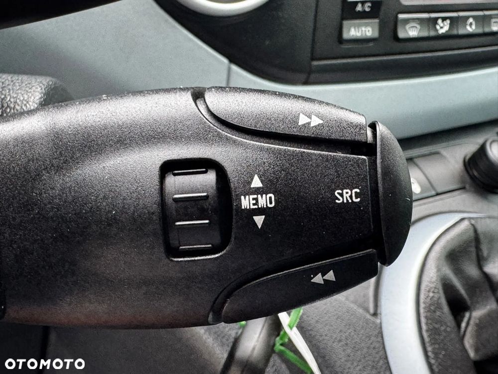 Citroën Berlingo Multispace HDi 115 FAP XTR - 17