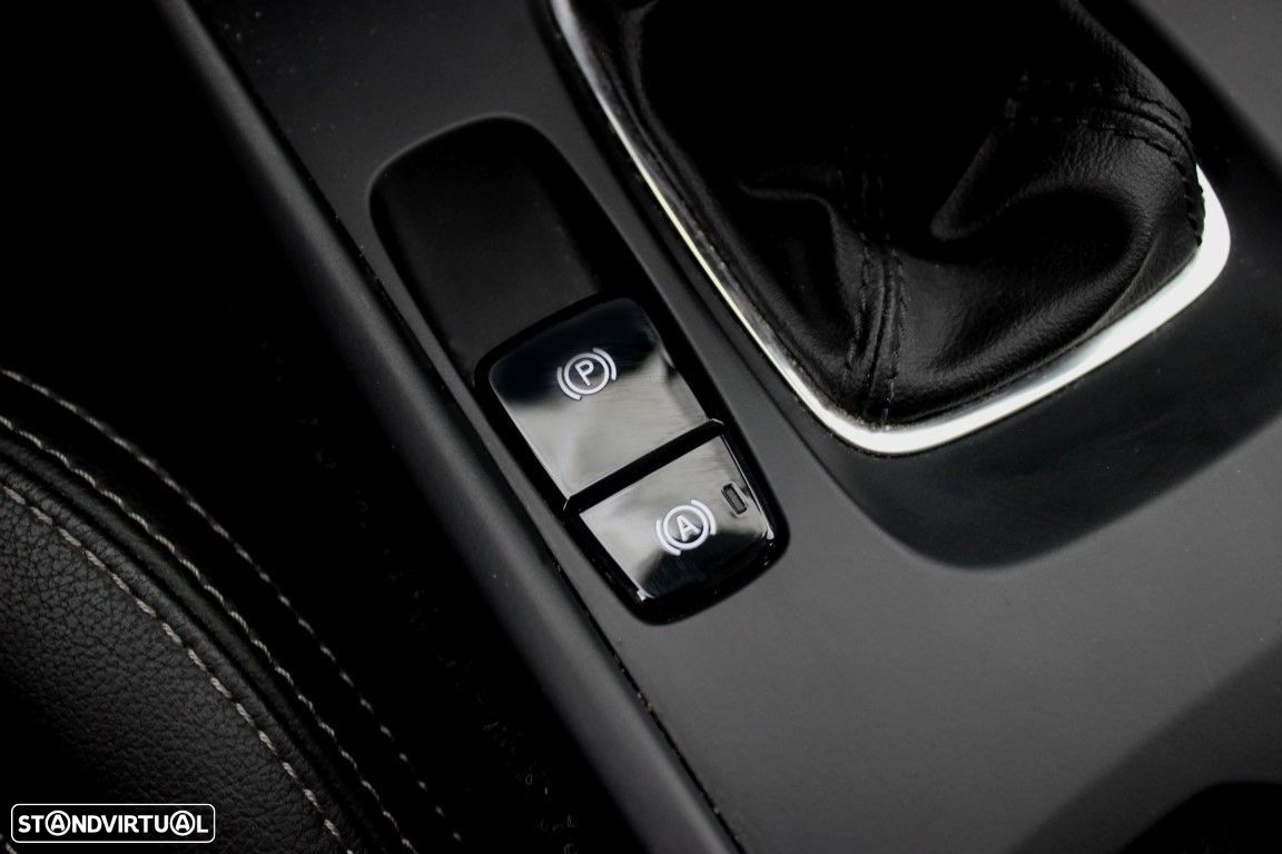Volvo XC 40 2.0 D3 Momentum - 26