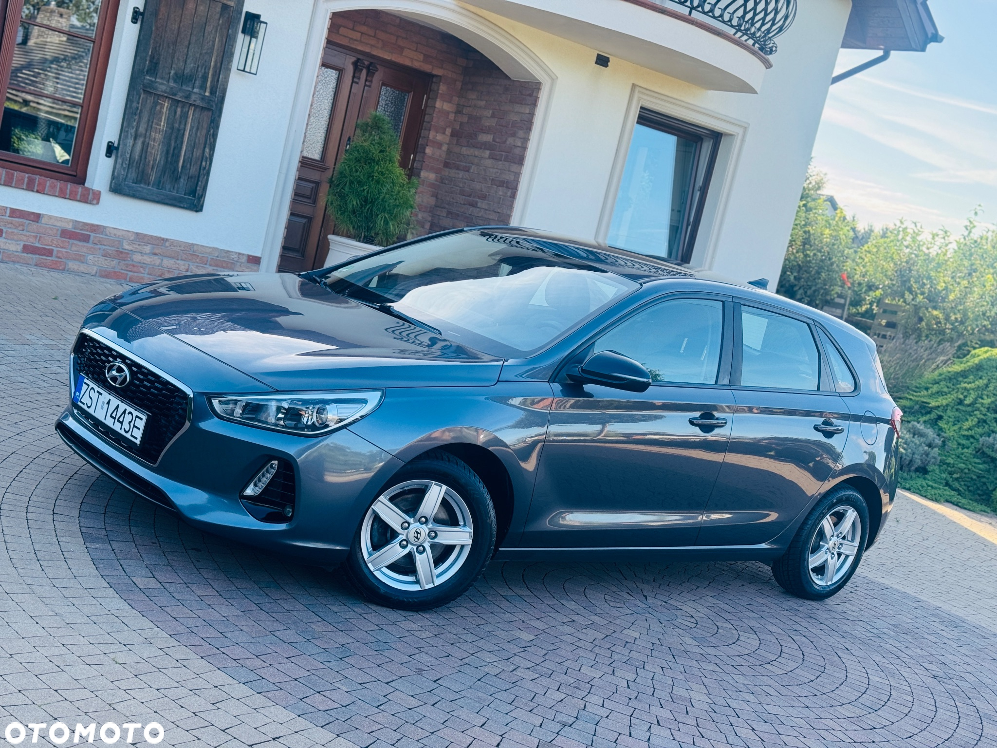 Hyundai i30 1.4 Premiere Comfort - 18