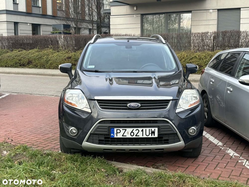 Ford Kuga 2.0 TDCi 2x4 Titanium - 10