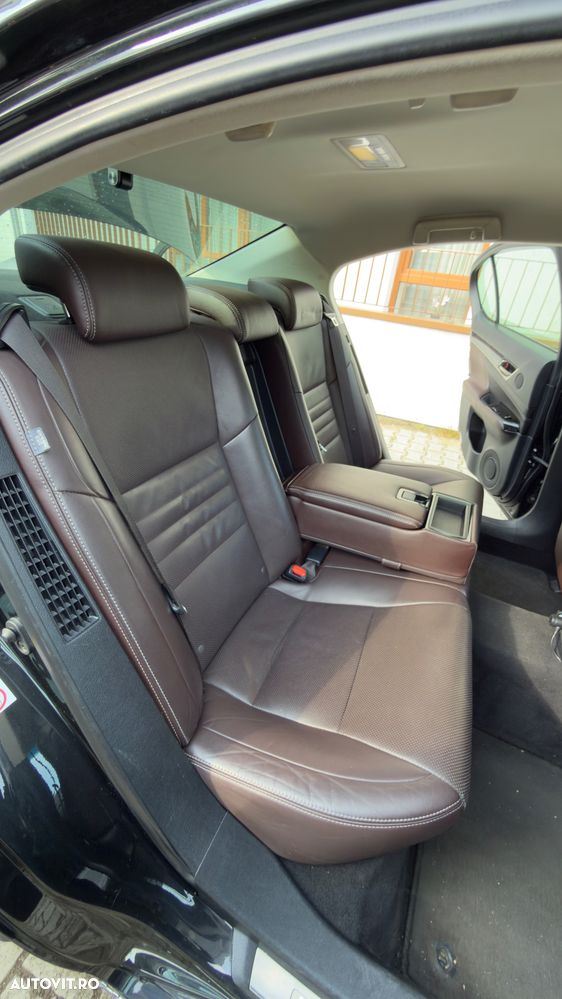 Lexus Seria GS - 25