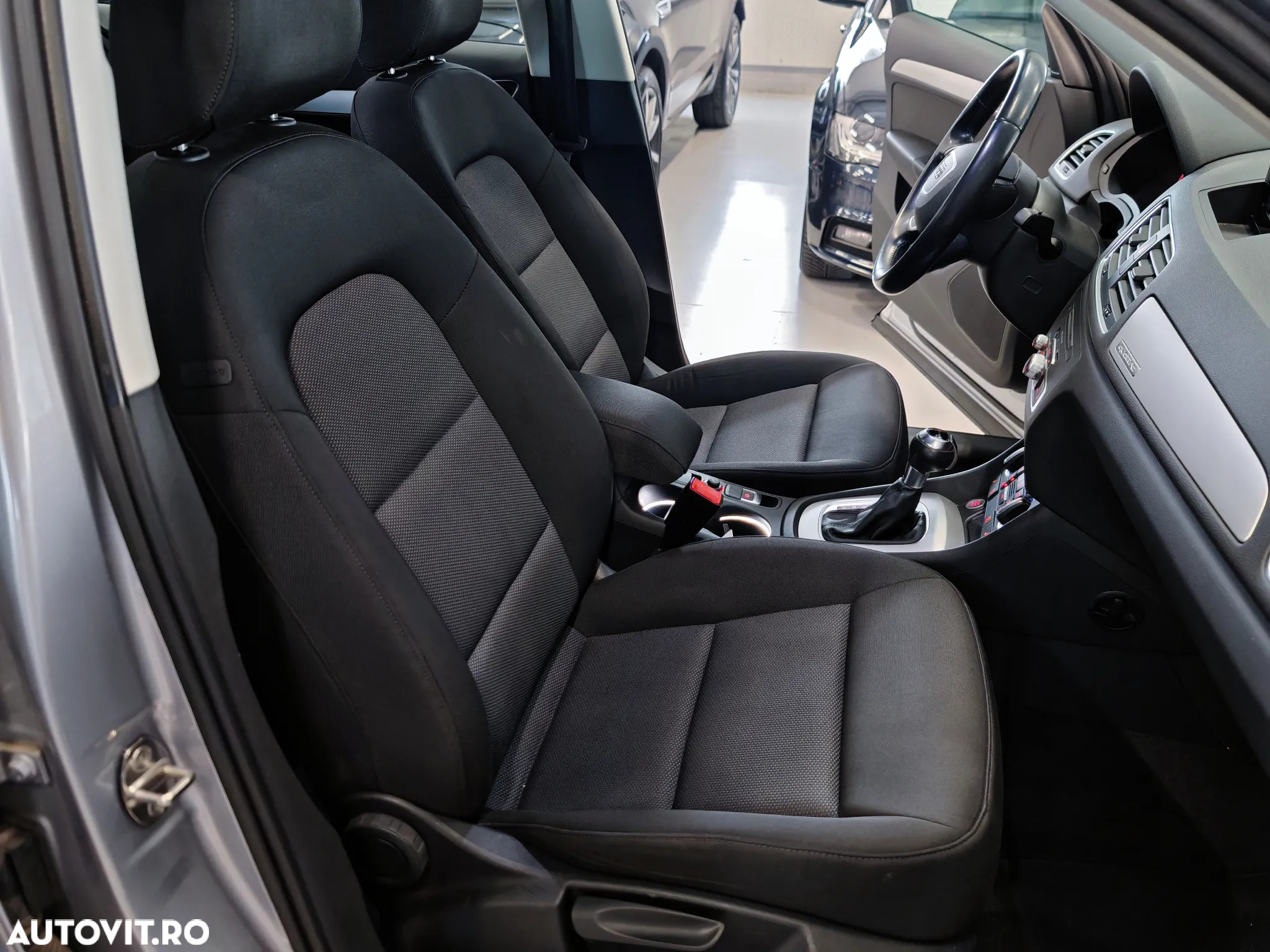 Audi Q3 2.0 35 TDI S tronic - 22
