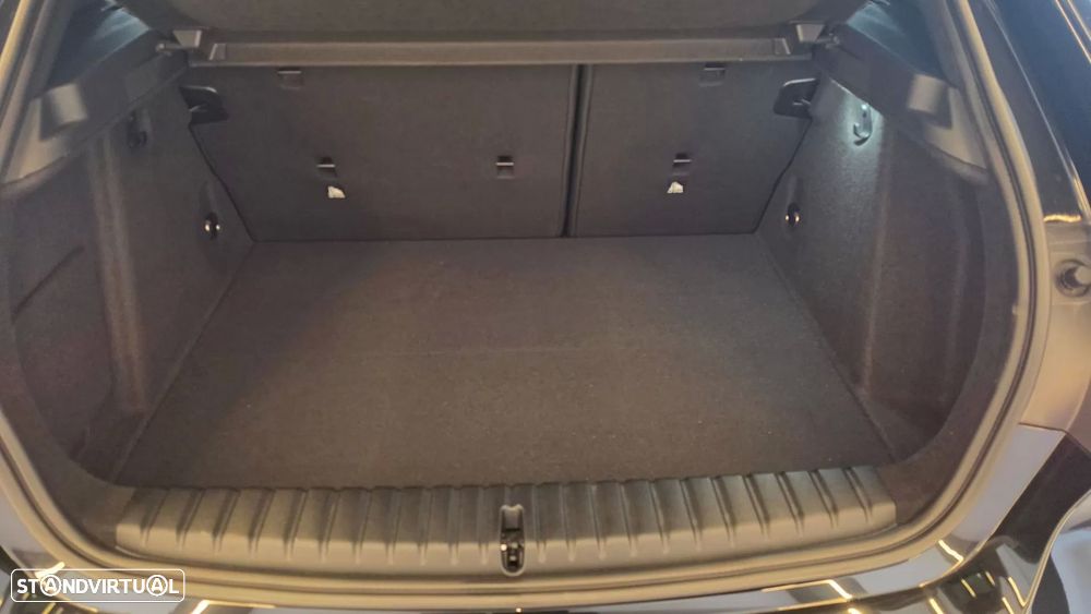 BMW 116 d Pack Desportivo M Auto - 25