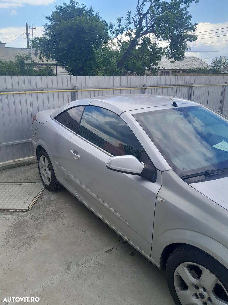 Opel Astra 1.9 CDTI Cosmo - 2