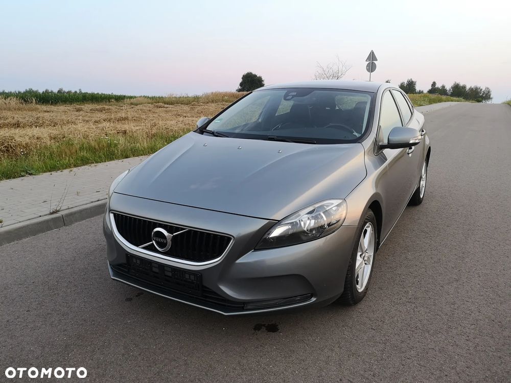 Volvo V40 D2 Momentum - 10