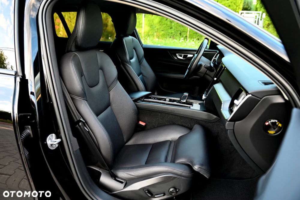 Volvo V60 B3 B Geartronic RDesign - 24