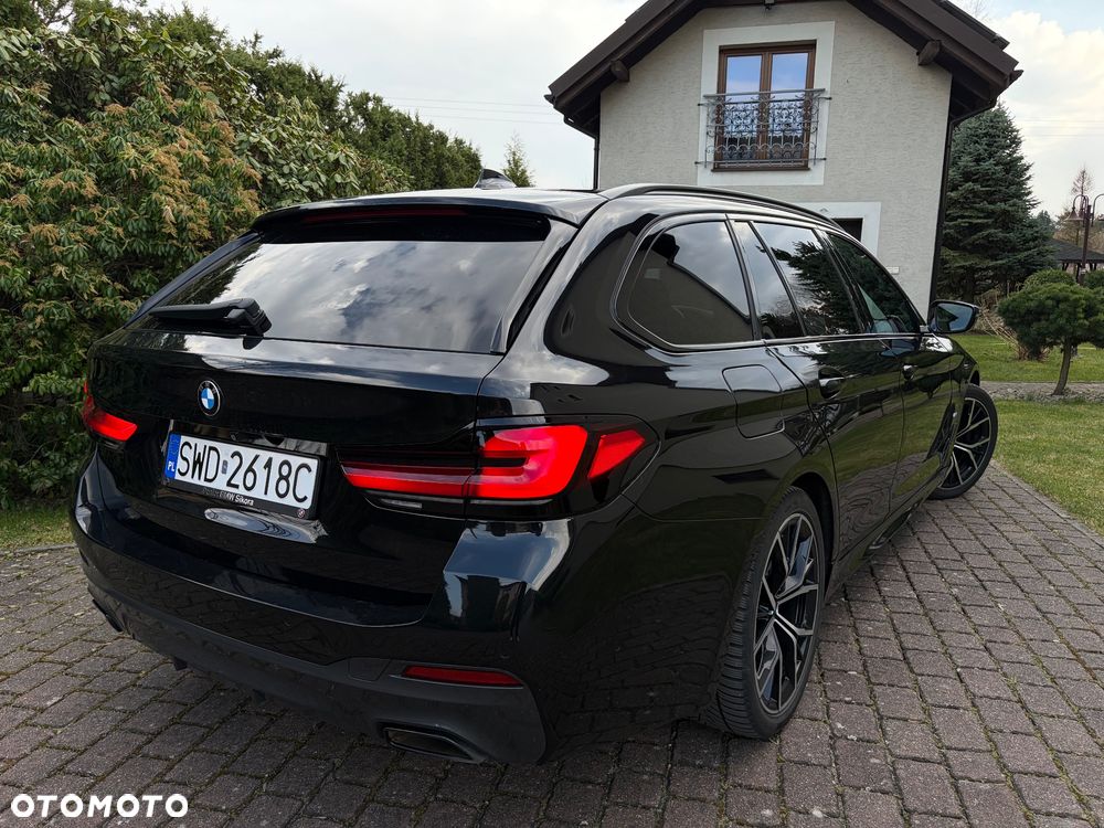 BMW Seria 5 520d M Sport - 6