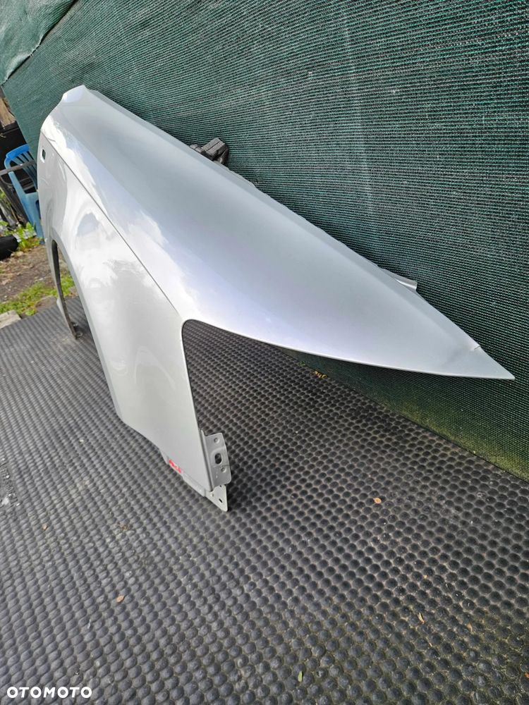 Błotnik Prawy Przod Przedni Srebrny Nadkole LY7W Audi A6 C6 Przed Lift - 5