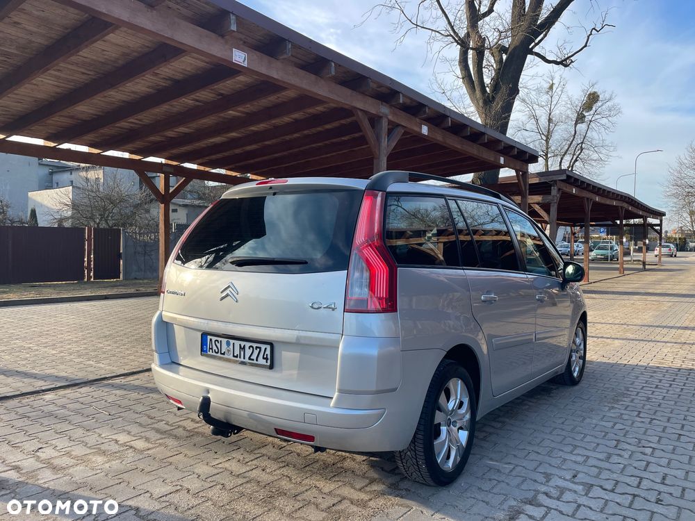 Citroën C4 Grand Picasso 1.8 16V Confort - 4
