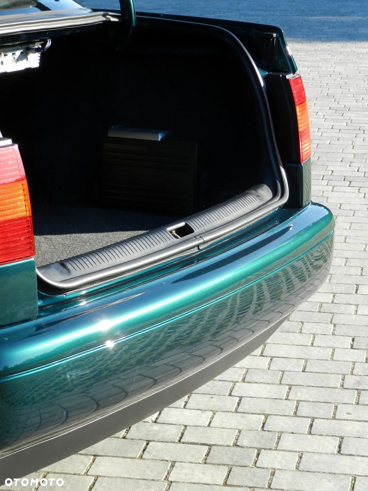 Volkswagen Passat - 19