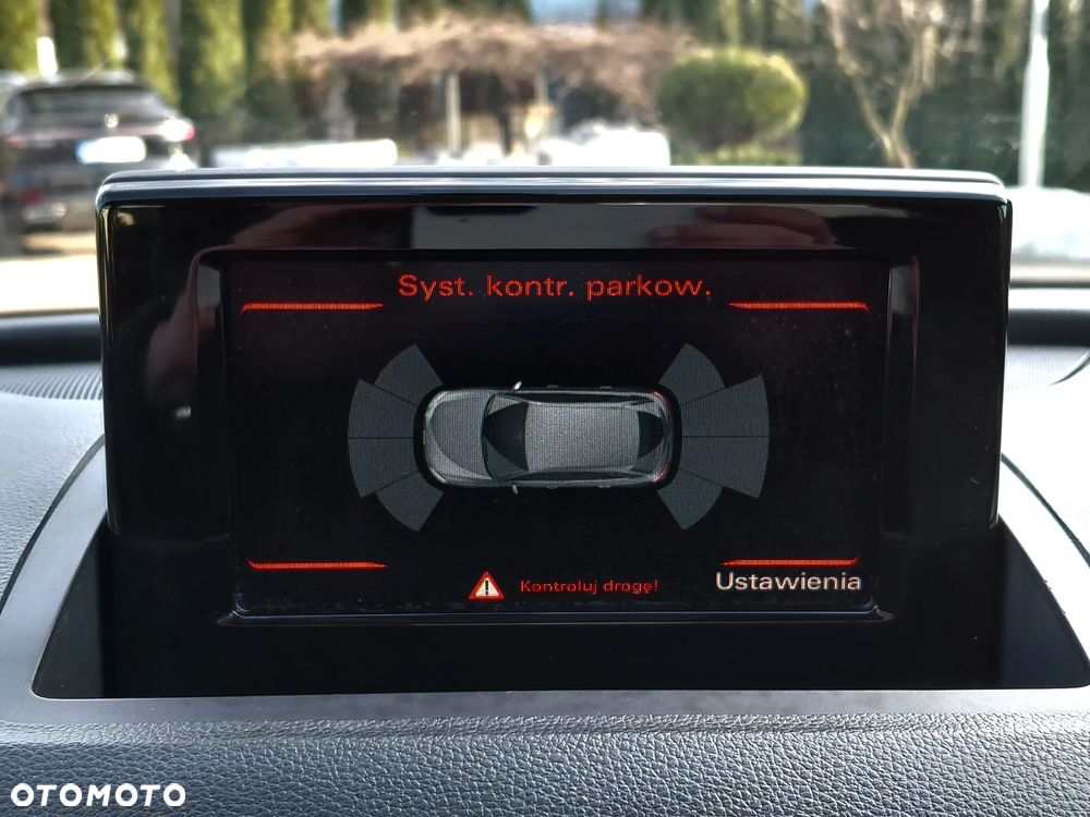 Audi Q3 2.0 TDI Sport S tronic - 38