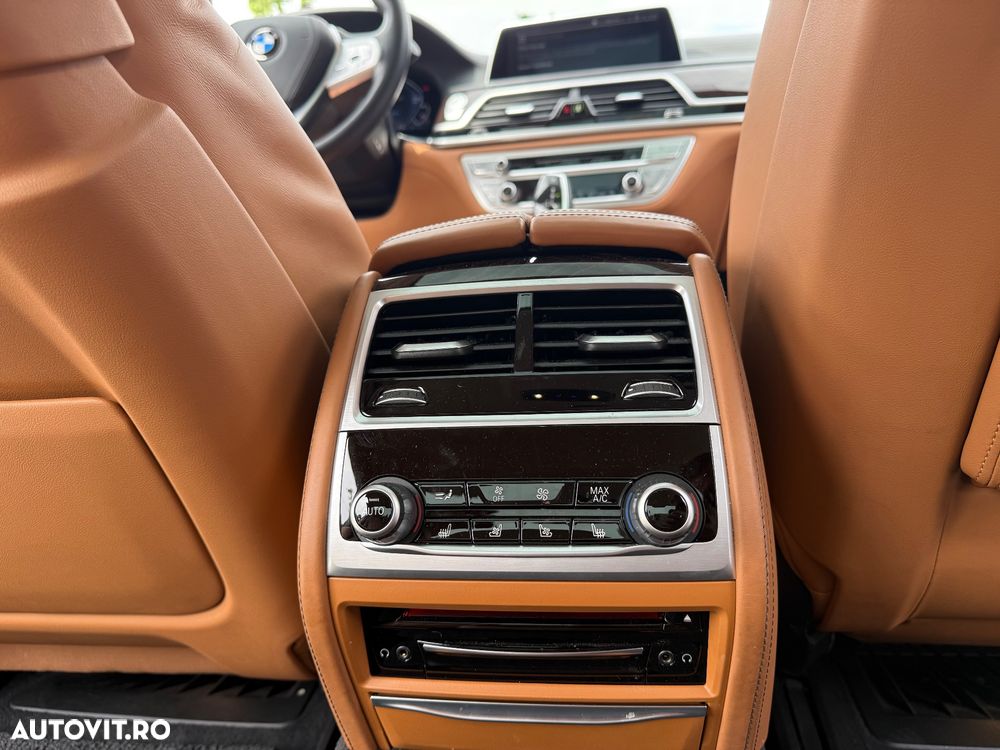 BMW Seria 7 745Le xDrive - 11