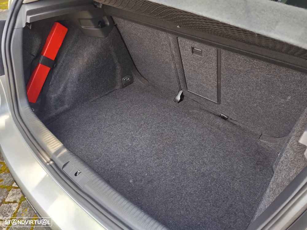 VW Golf 1.9 TDi Confortline DSG - 50