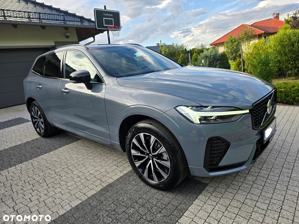 Volvo XC 60 B4 B Plus Dark - 40