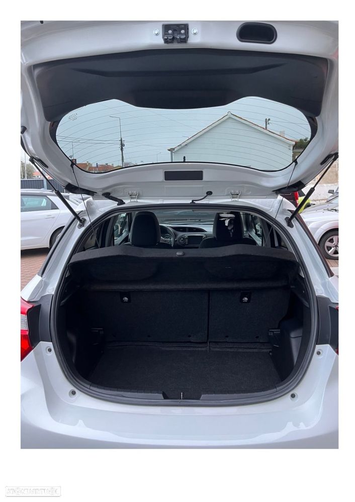 Toyota Yaris - 8