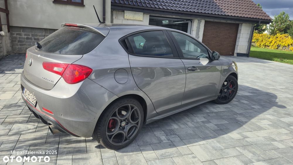 Alfa Romeo Giulietta 1750 TBi Veloce TCT - 4