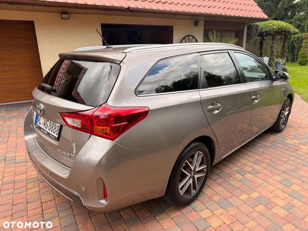 Toyota Auris Hybrid 135 Premium - 7