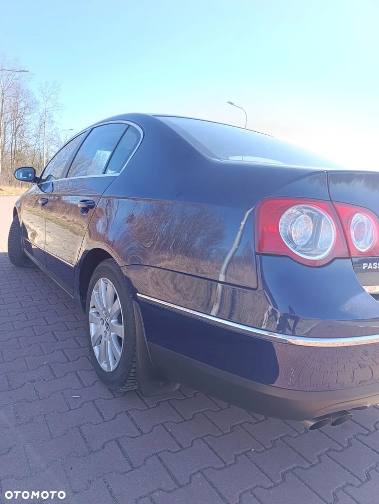 Volkswagen Passat 2.0 TDI Comfortline - 5