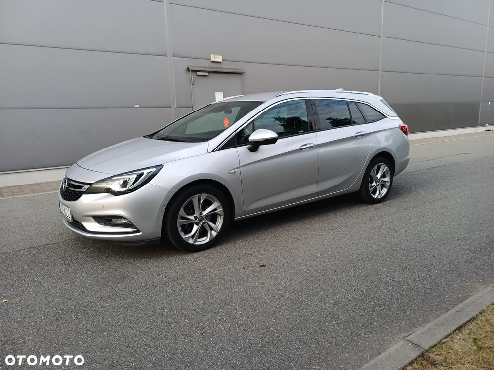 Opel Astra 1.6 CDTI Dynamic S&S - 2