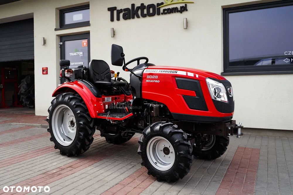 Massey Ferguson MF6028 - 1